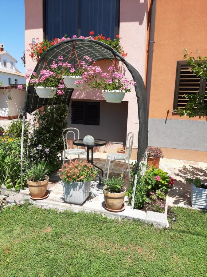 Apartman Olga Ουμάγκ Εξωτερικό φωτογραφία