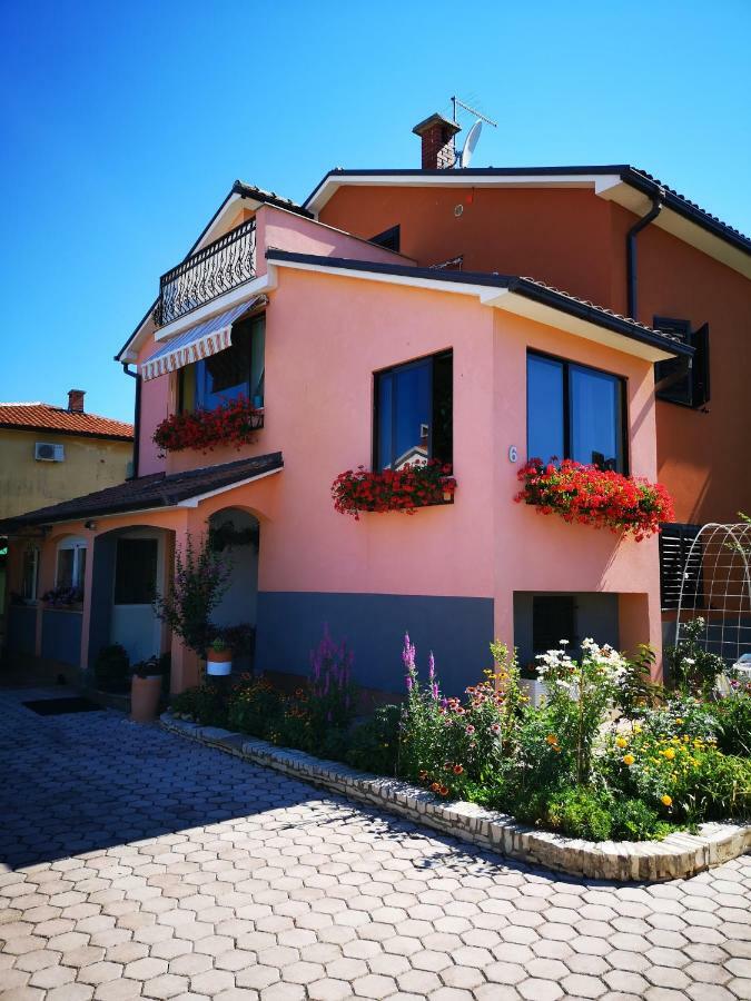 Apartman Olga Ουμάγκ Εξωτερικό φωτογραφία