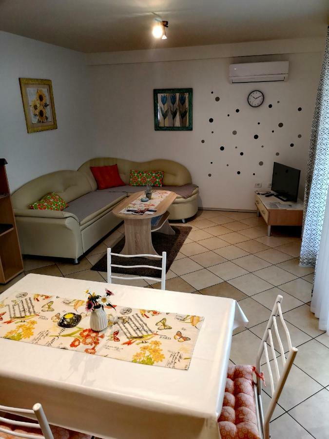 Apartman Olga Ουμάγκ Εξωτερικό φωτογραφία